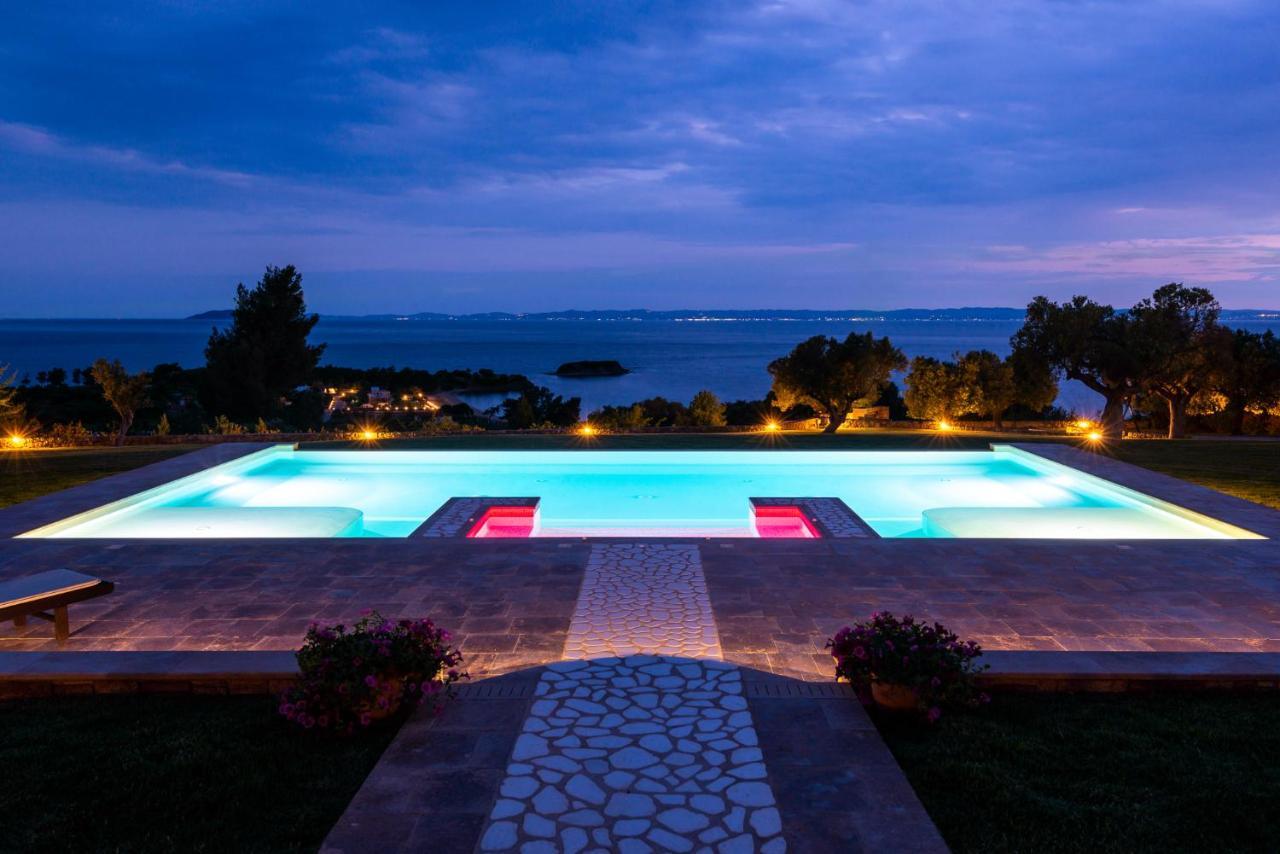Sithonian Blue Royal Villa Нікіті Екстер'єр фото